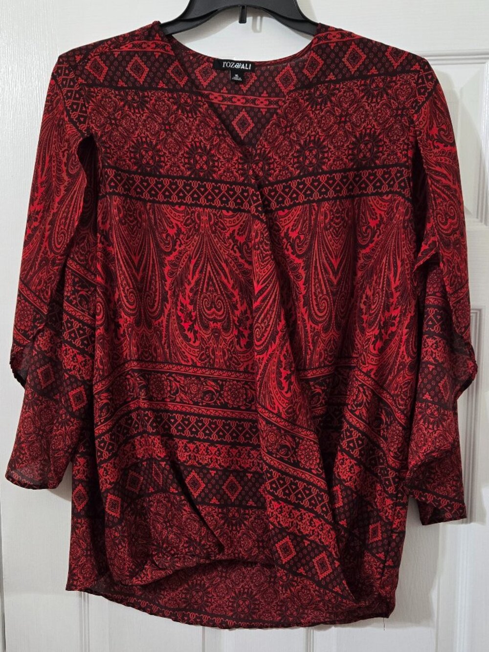 Roz & Ali, Red and Black Print Top, XL